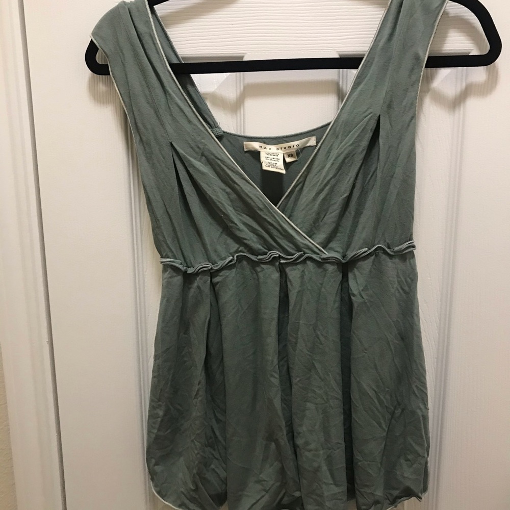 NWOT Max Studio Top